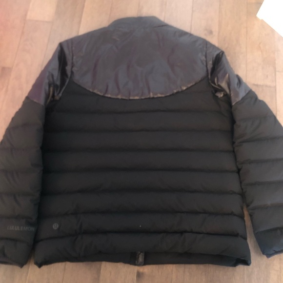 Lululemon Jacket *NWT* - Picture 2 of 4